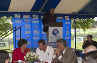 <span itemprop="name">WNYC-13 Sports Reporter Rodger Wyland speaking at...</span>