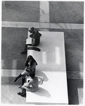 <span itemprop="name">Unidentified students sitting on a bench on the...</span>