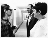 <span itemprop="name">Unidentified students talking in a corridor of the...</span>