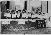 <span itemprop="name">Members of the Class of 1911 at their Class...</span>