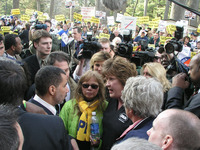 <span itemprop="name">New York State Governor David Paterson, left, is...</span>