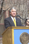 <span itemprop="name">Albany Mayor Jerry Jennings speaks at the podium...</span>