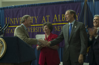 <span itemprop="name">New York State Governor George Pataki shakes hands...</span>
